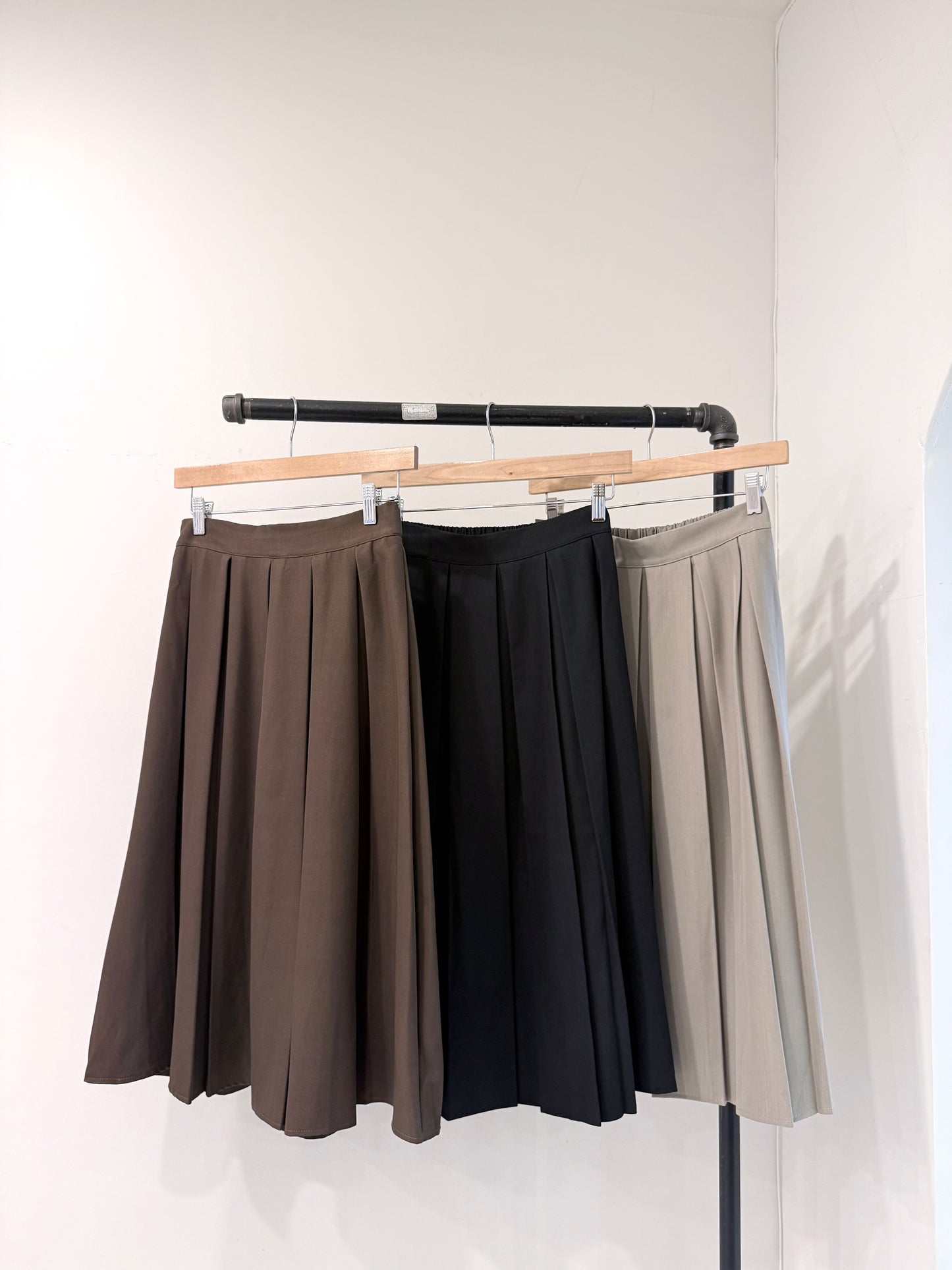 VIDA Pleated maxi