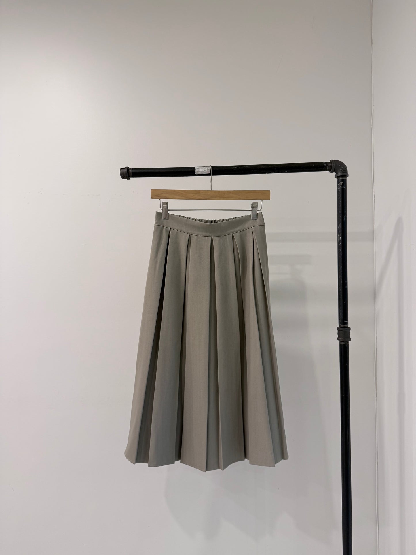 VIDA Pleated maxi