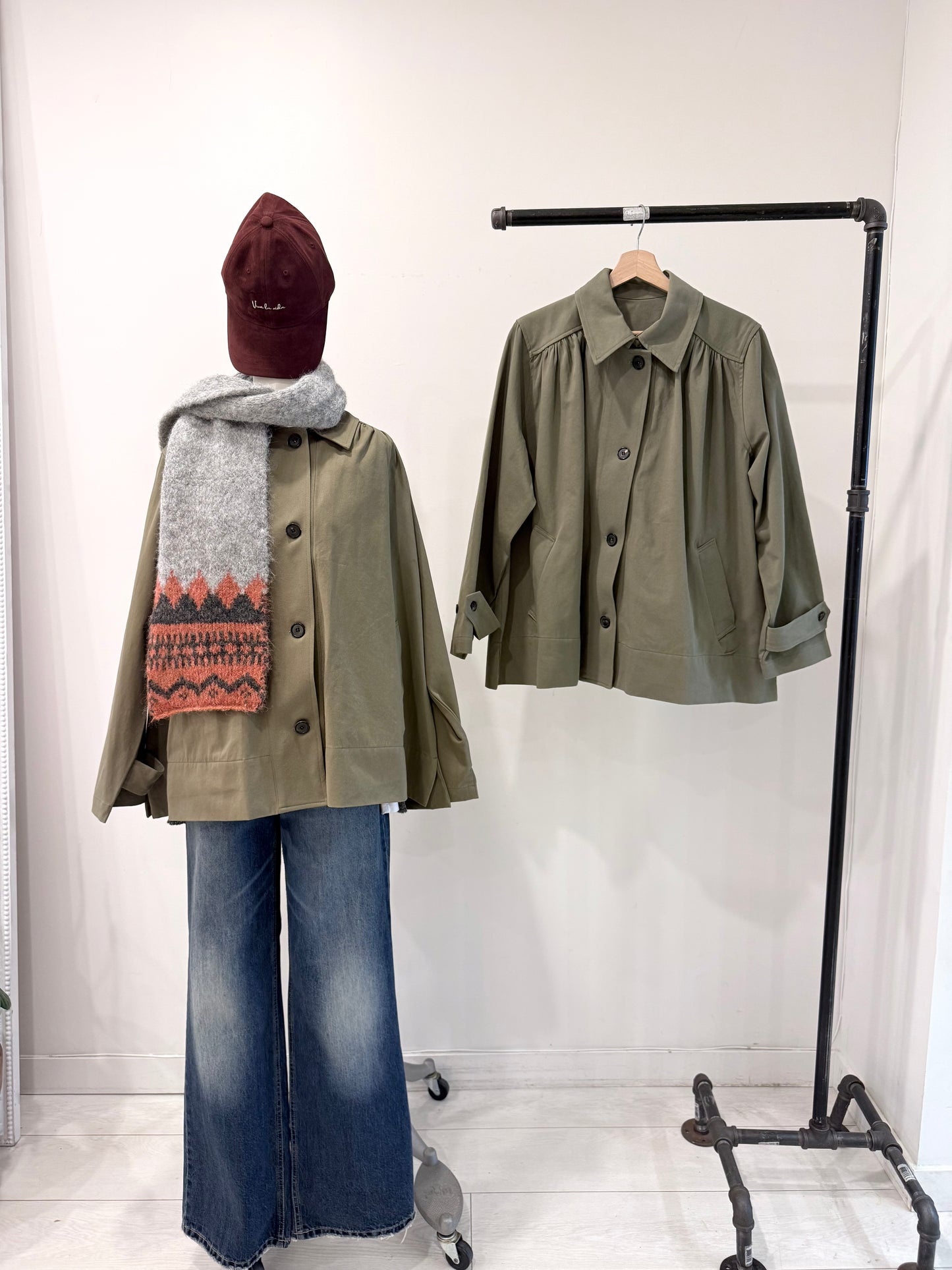 AUDRA Cropped trench