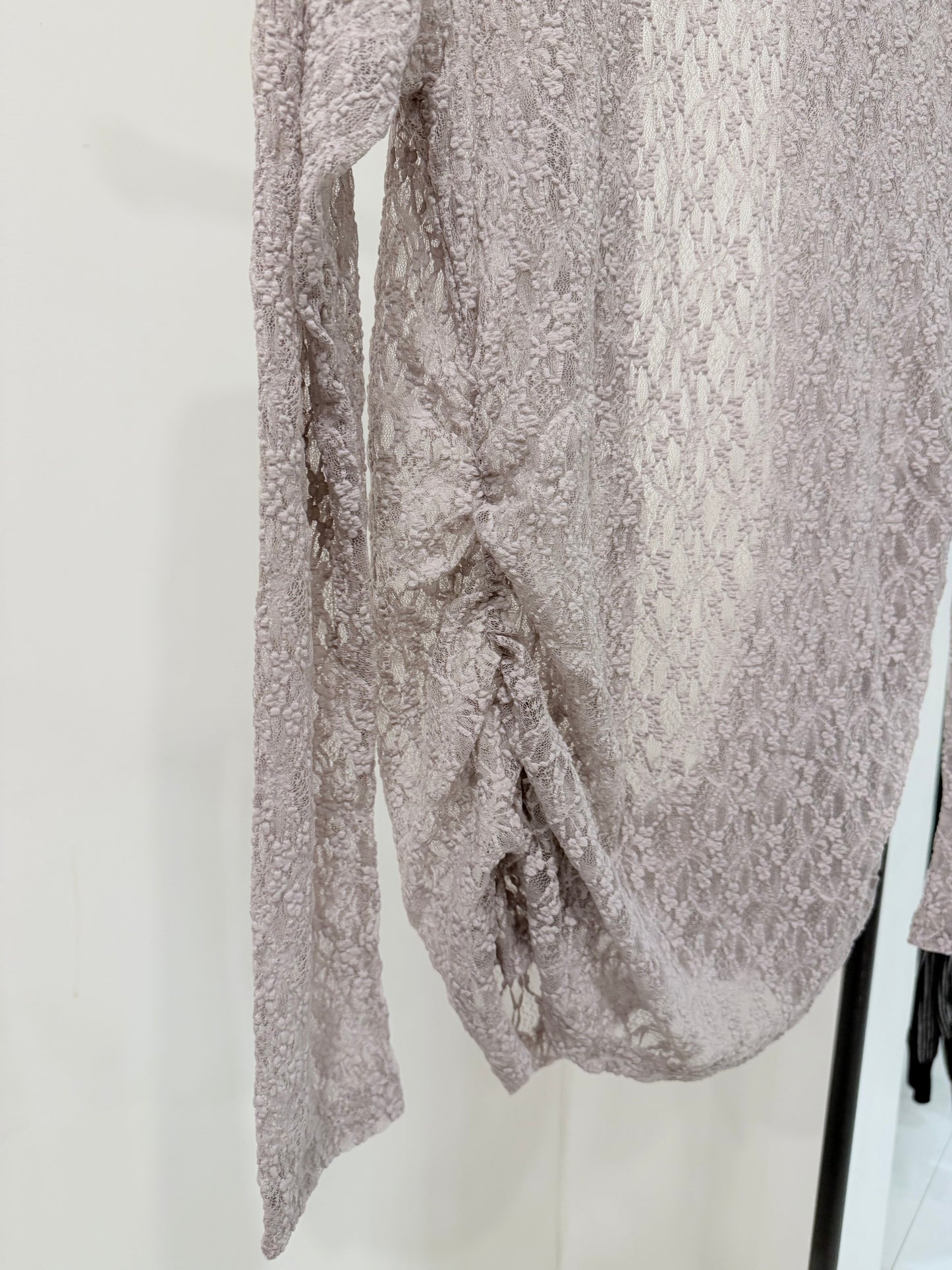 RHEA Lace wrap top