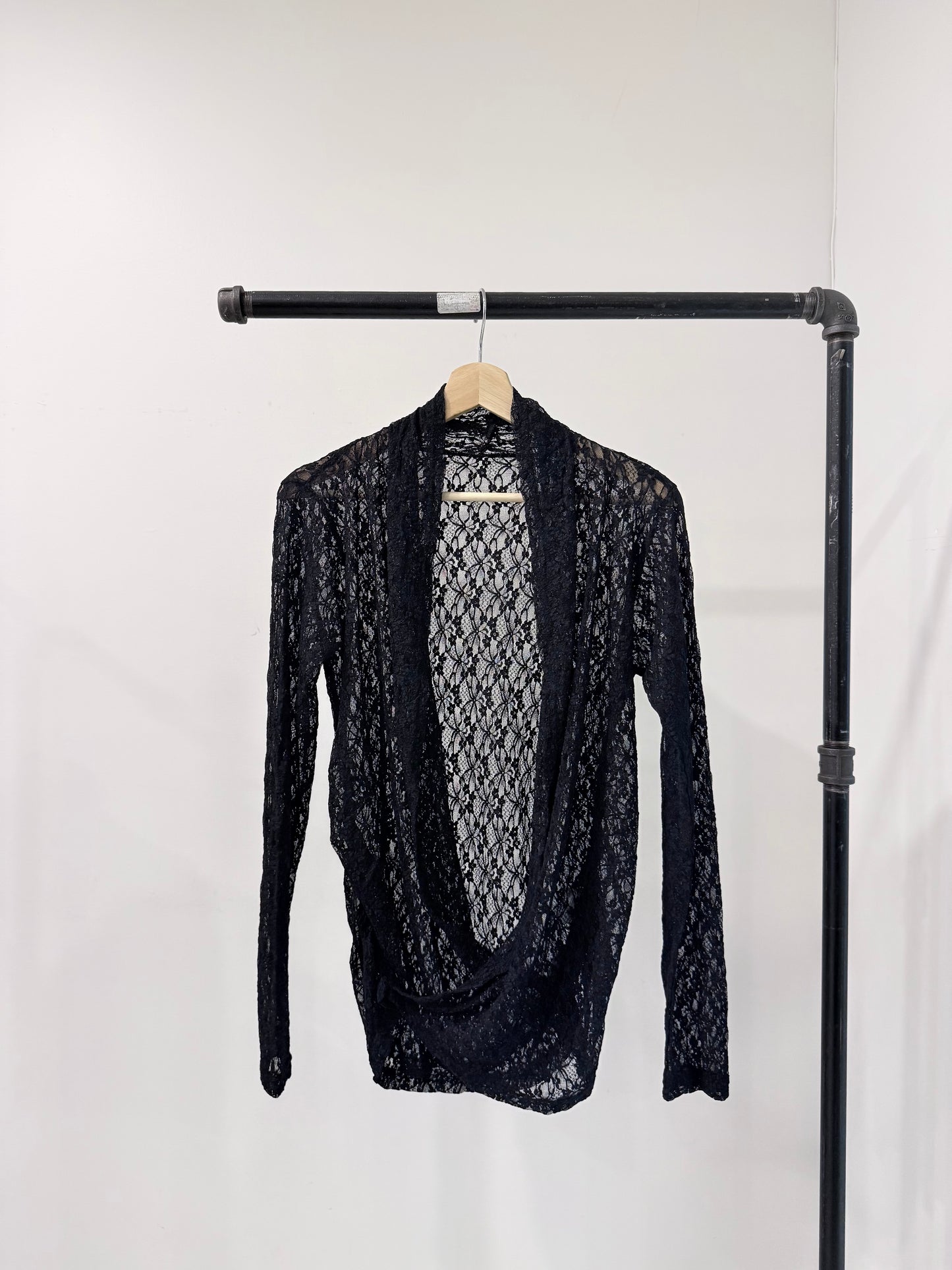 RHEA Lace wrap top