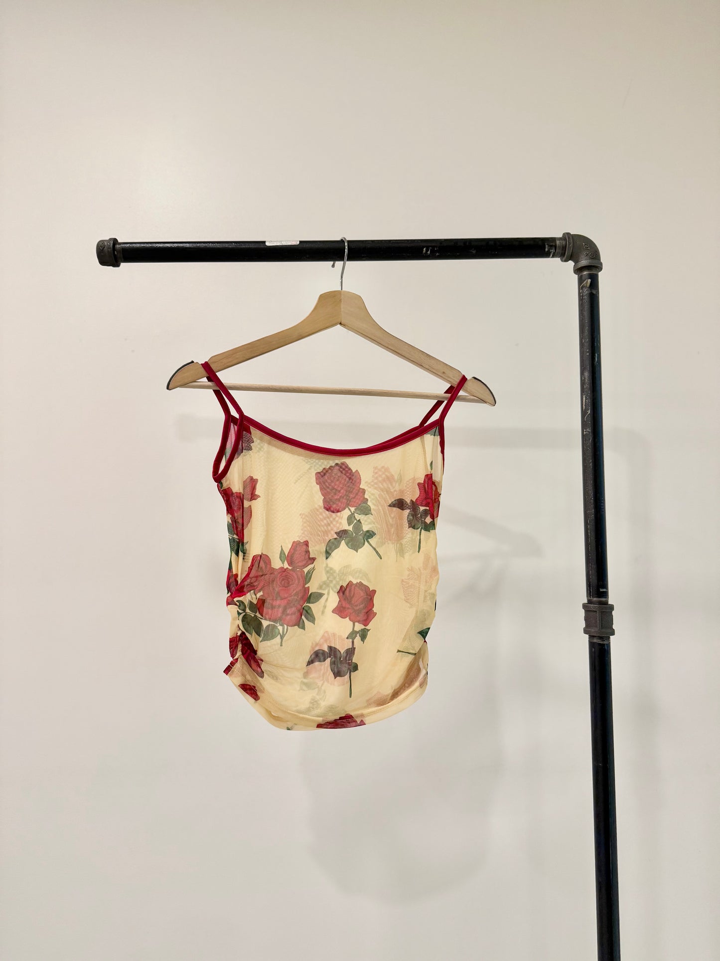 VALERIA Rosy mesh top