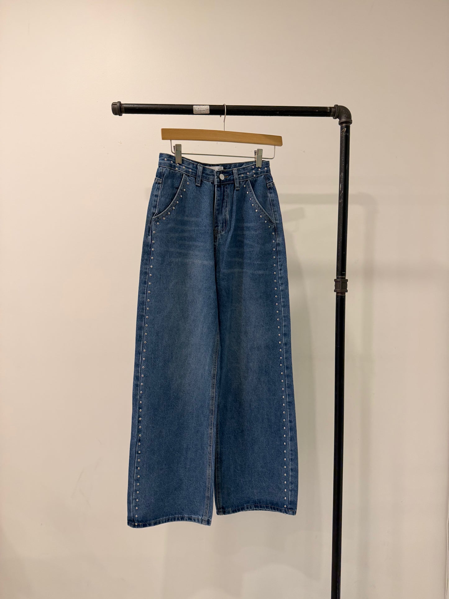 BALU Studded high waisted jeans