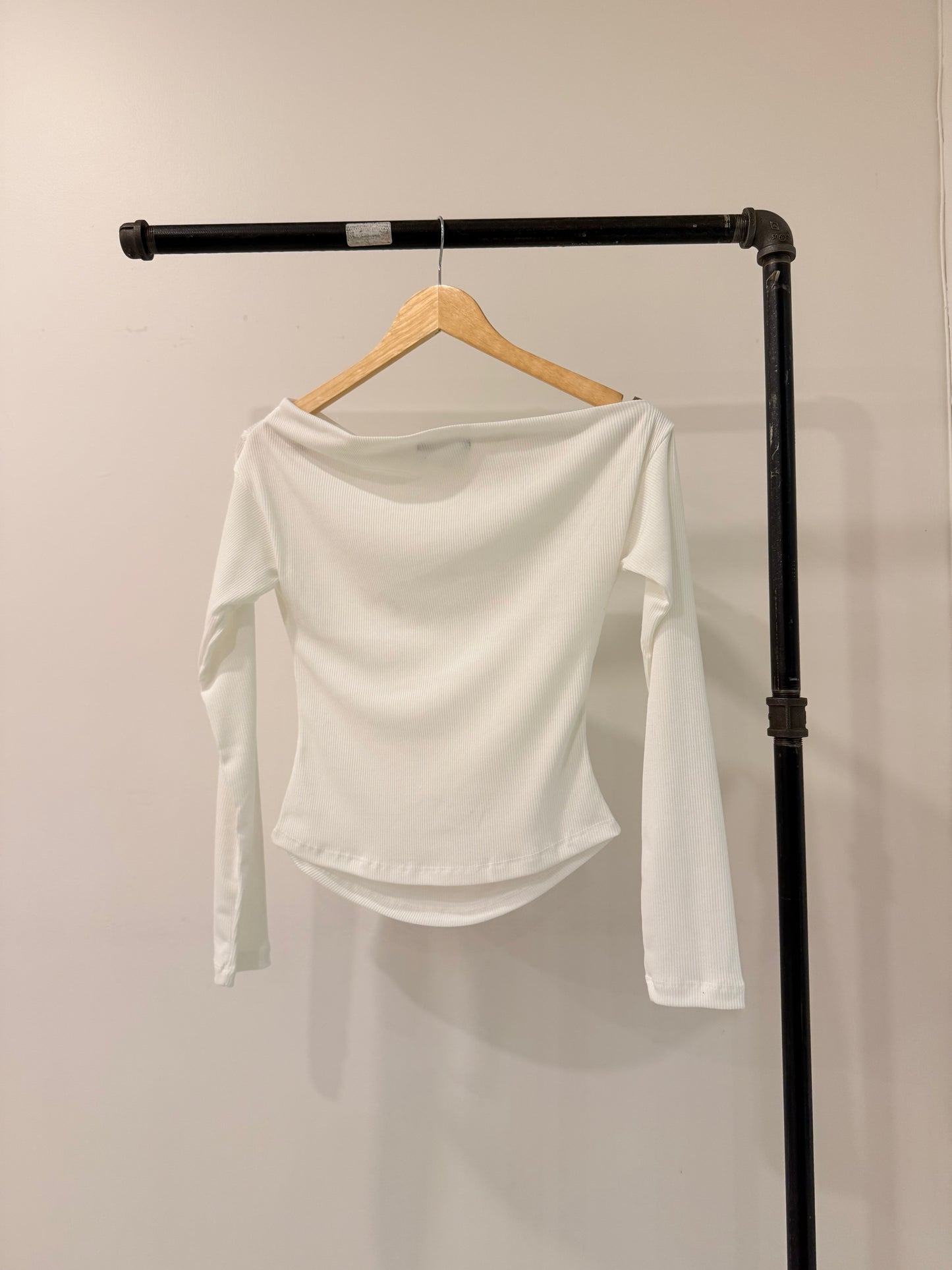 LASKA One shoulder top