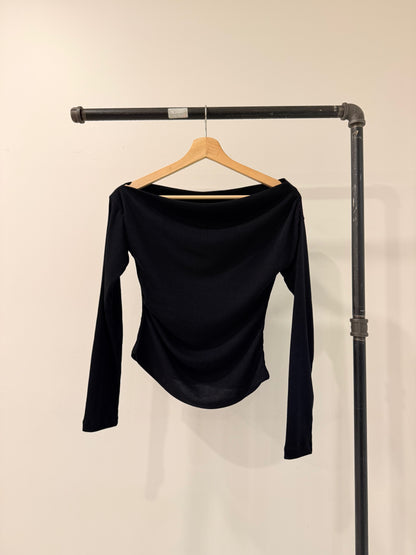 LASKA One shoulder top