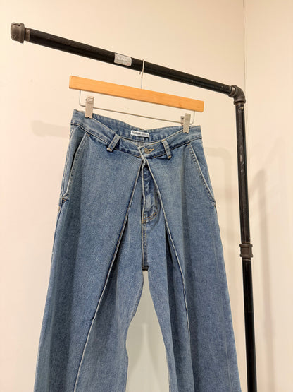 AARON Tucked front jeans