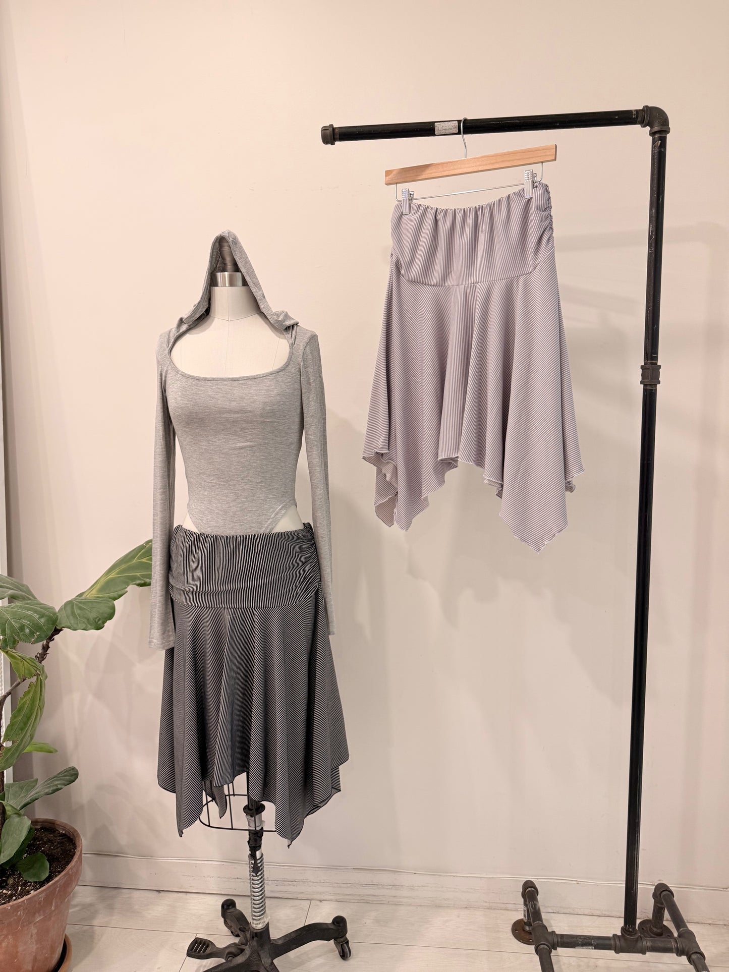 LINE Ruched midi skirt