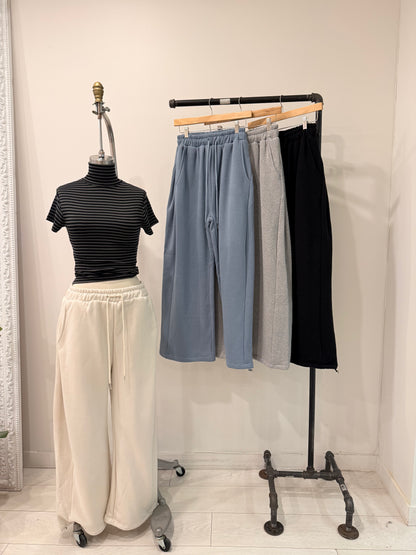 VARY Extra wide track pants