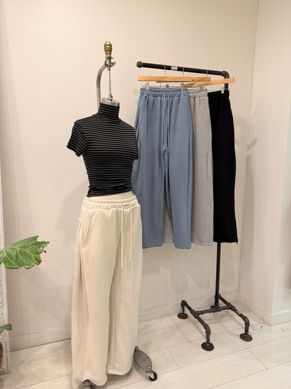 VARY Extra wide track pants