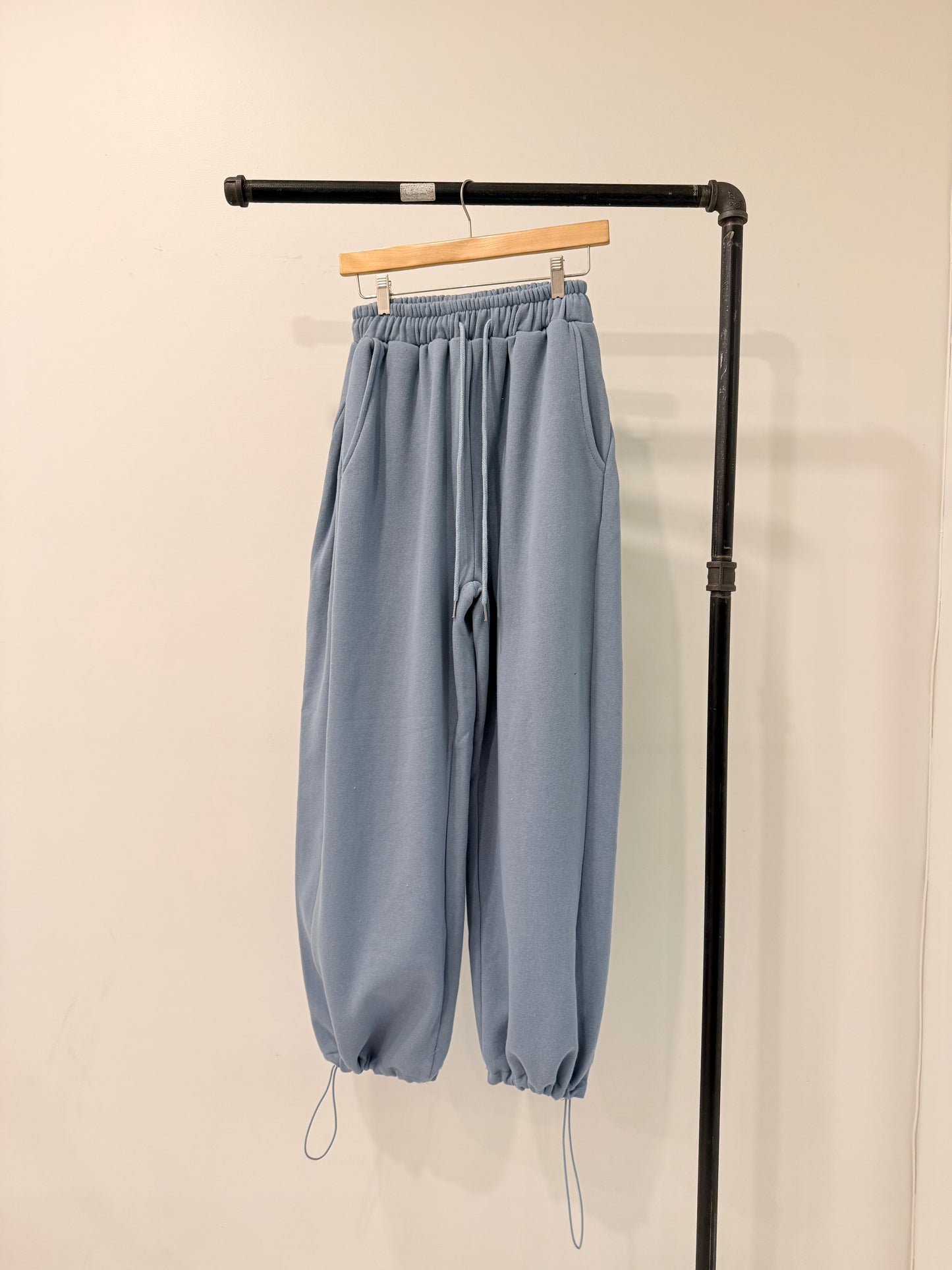 VARY Extra wide track pants