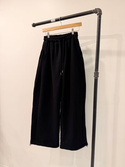 VARY Extra wide track pants