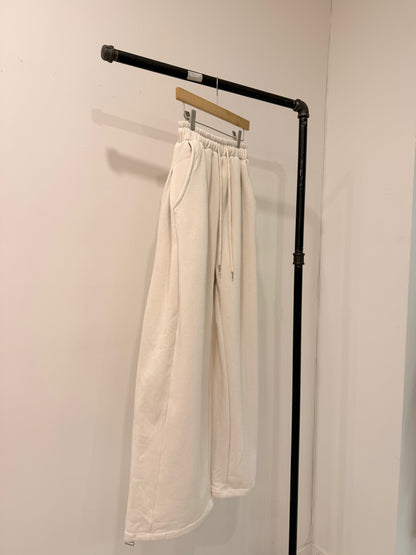 VARY Extra wide track pants
