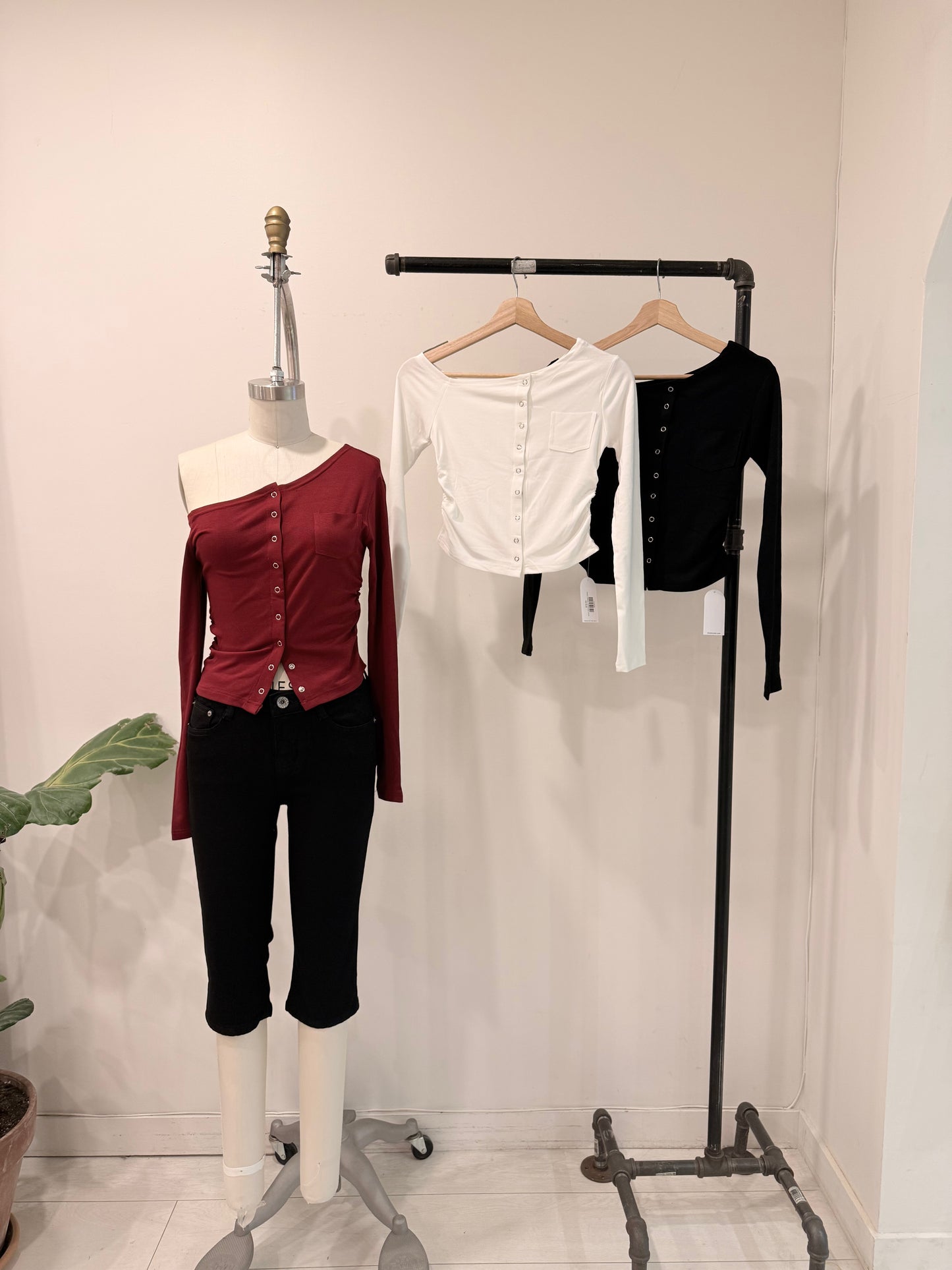 MILEY Off shoulder cardigan