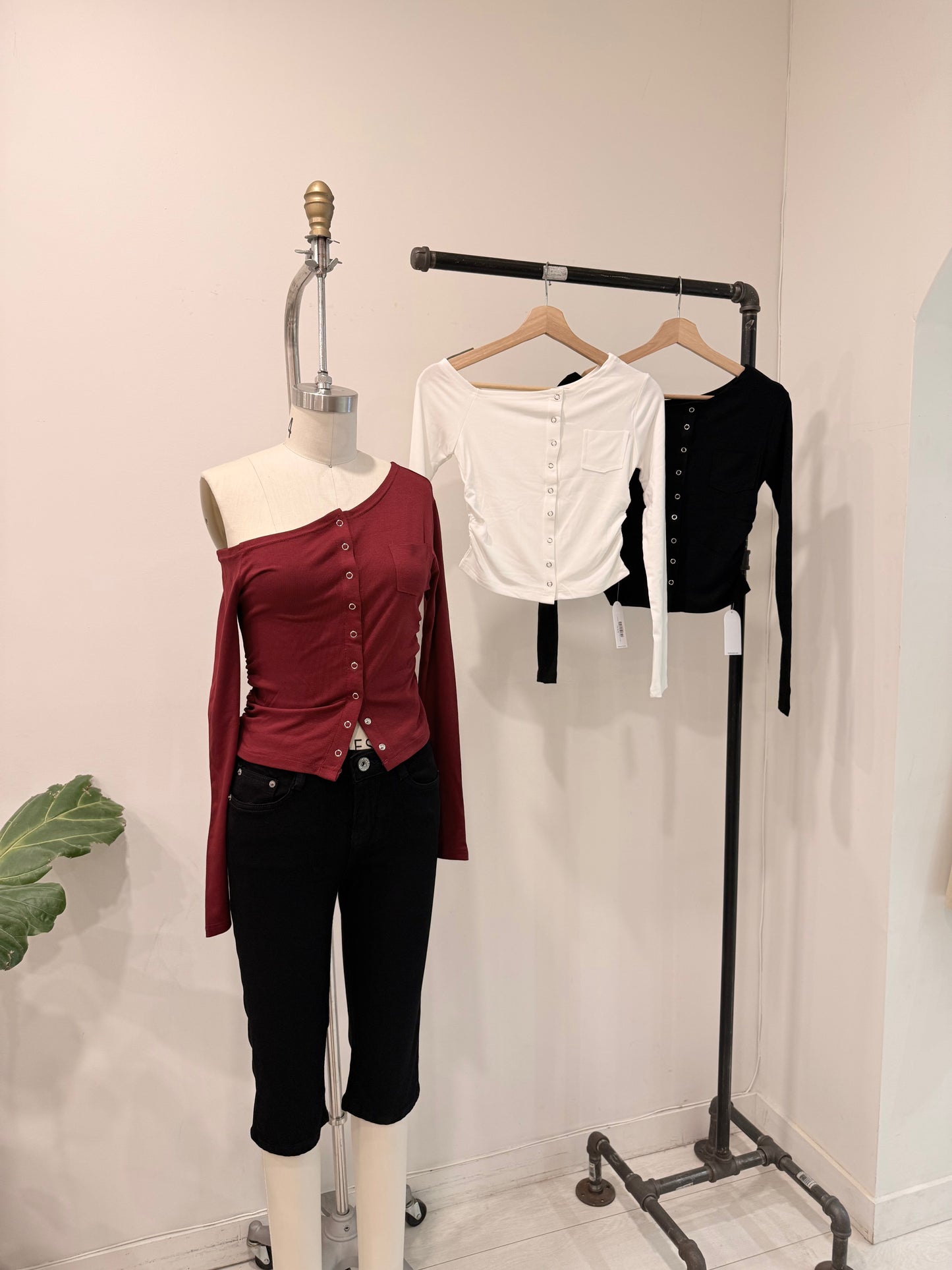 MILEY Off shoulder cardigan
