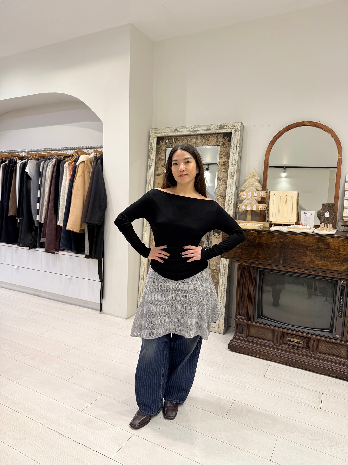 LASKA One shoulder top