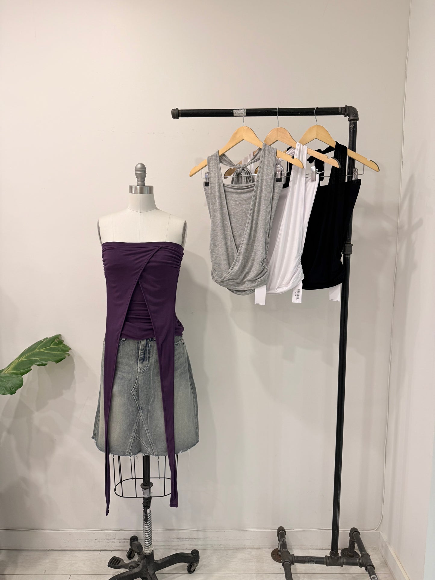 SHOLA Multi-way halter top