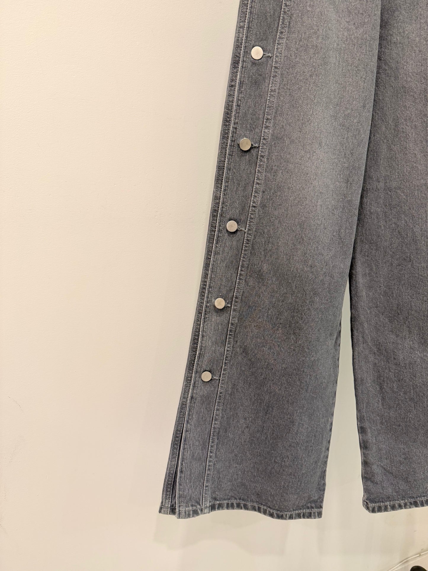 KENT Slit button fly jeans