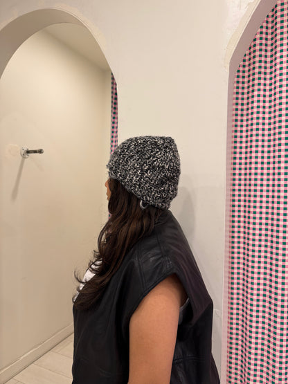 BETTER Distressed beanie