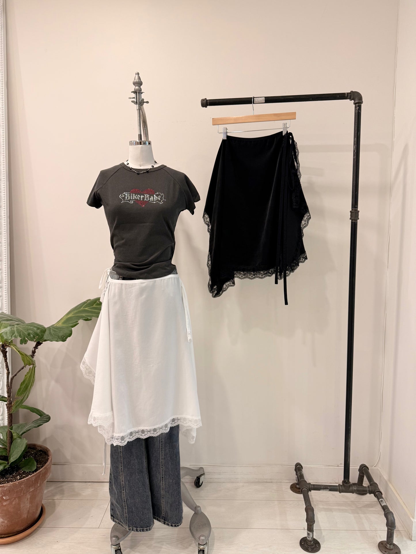 GLAZE Wrap skirt