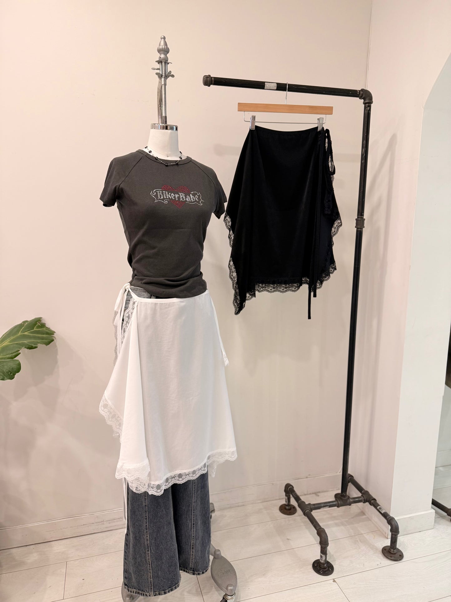 GLAZE Wrap skirt