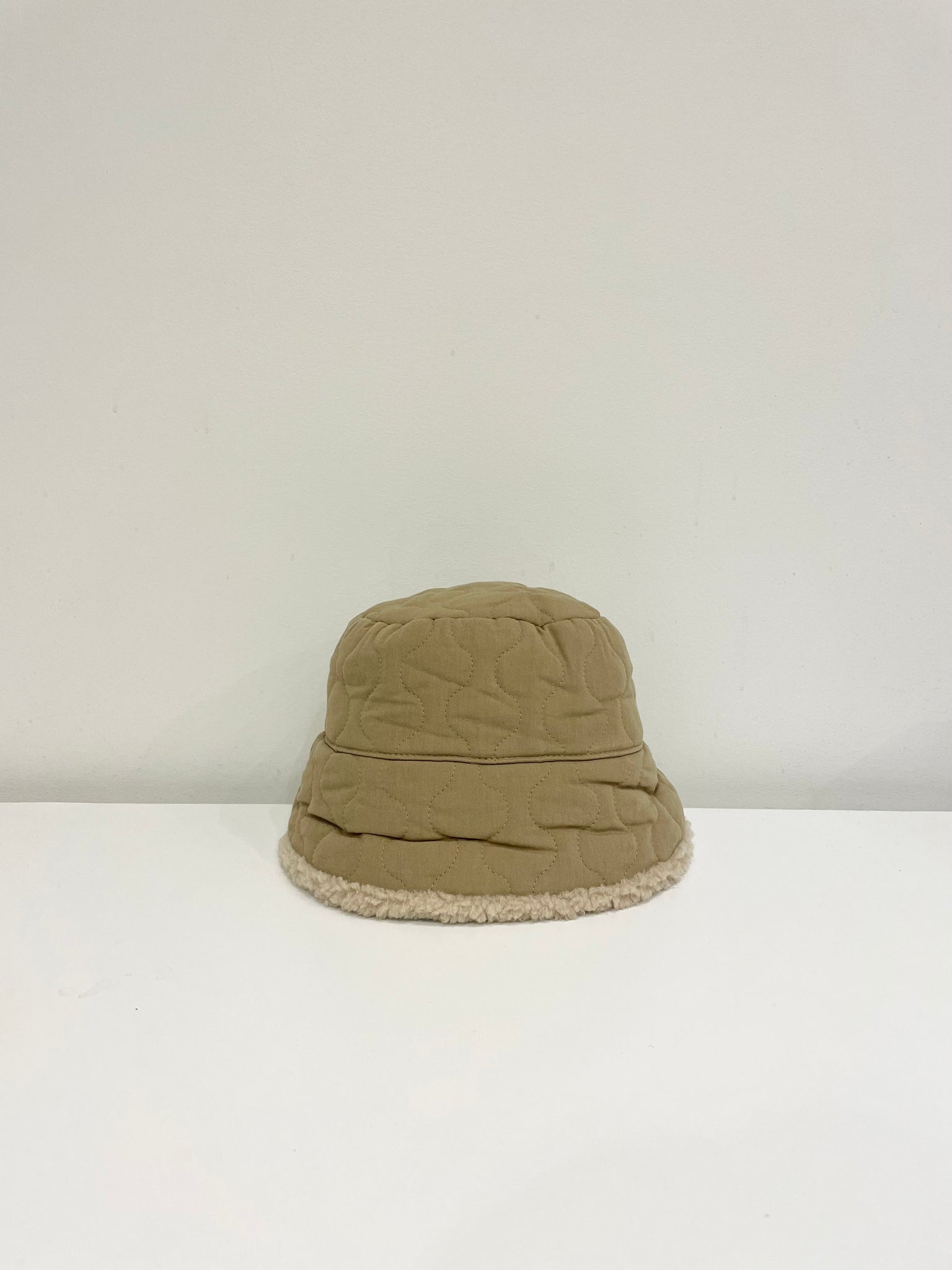 ANGIE Quilted bucket hat