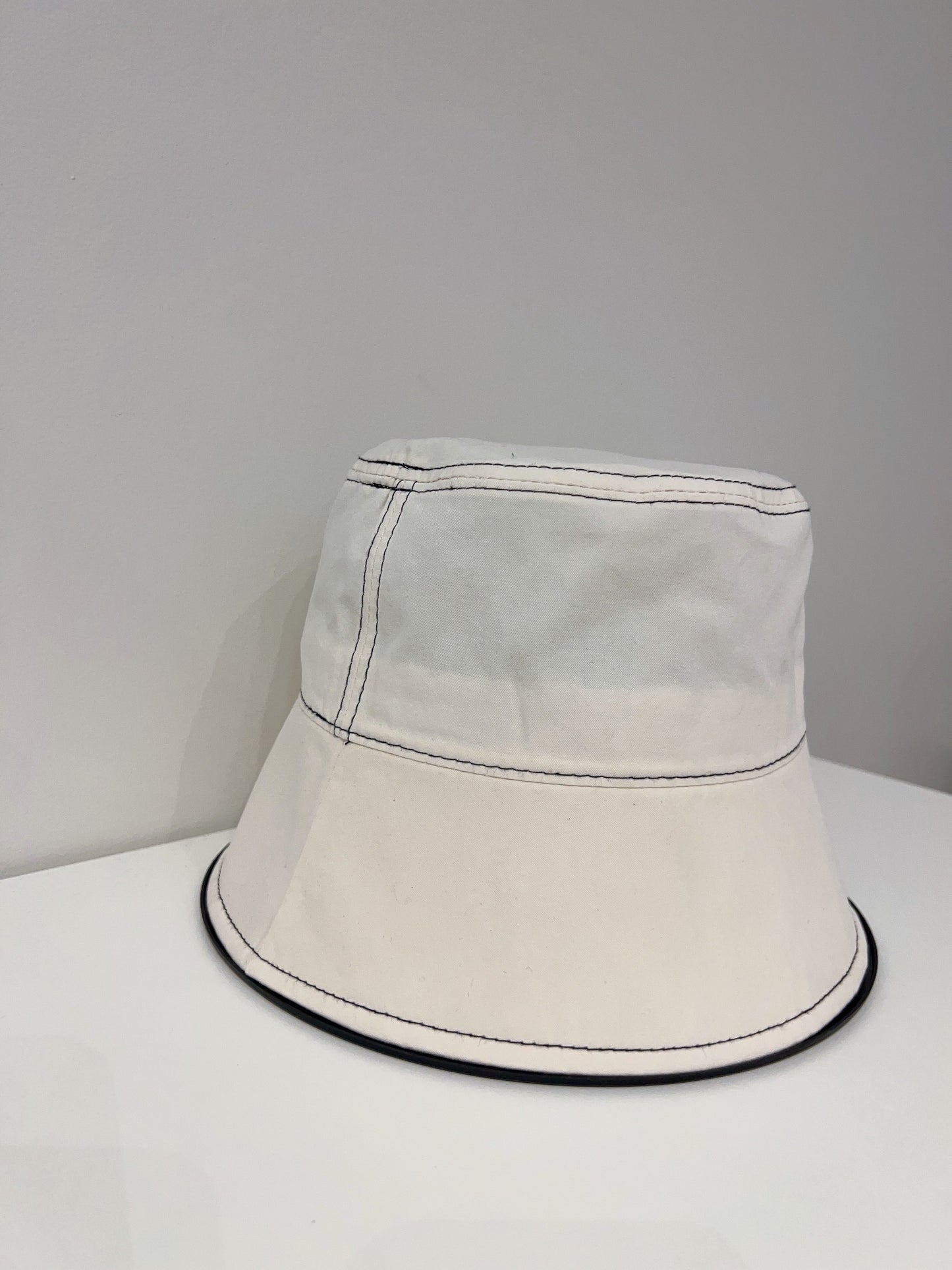 BONNIE Stitch bucket hat