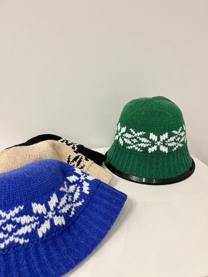 YUKI Snowflake bucket hat