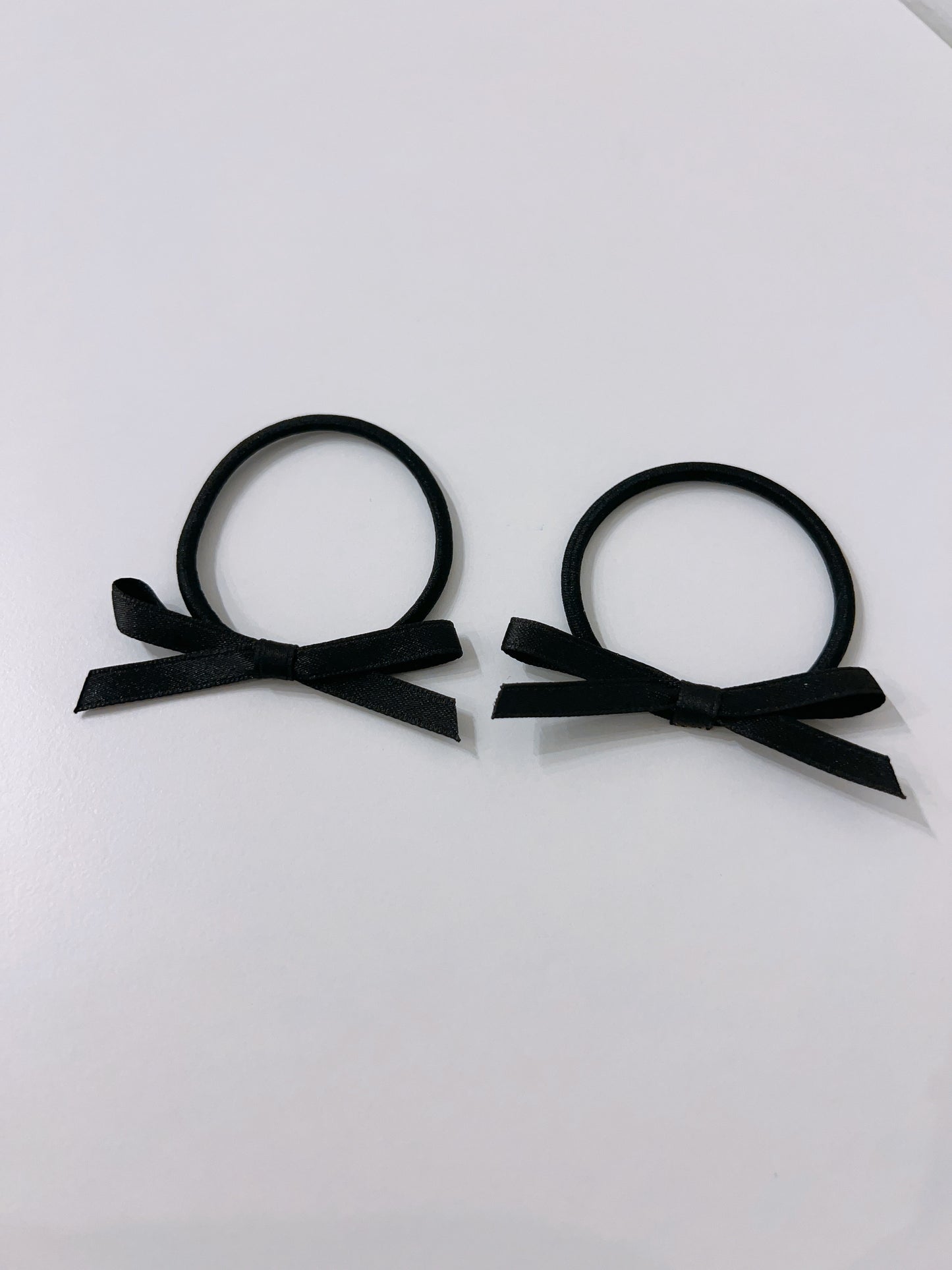 ORA Ribbon hair tie