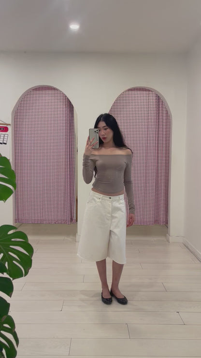 FLEUR Off-shoulder tee