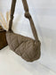 CHEWY Oversized quilted bag