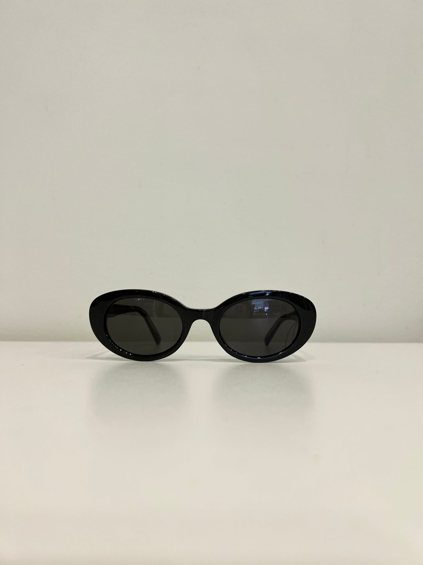 MIA Oval sunglasses