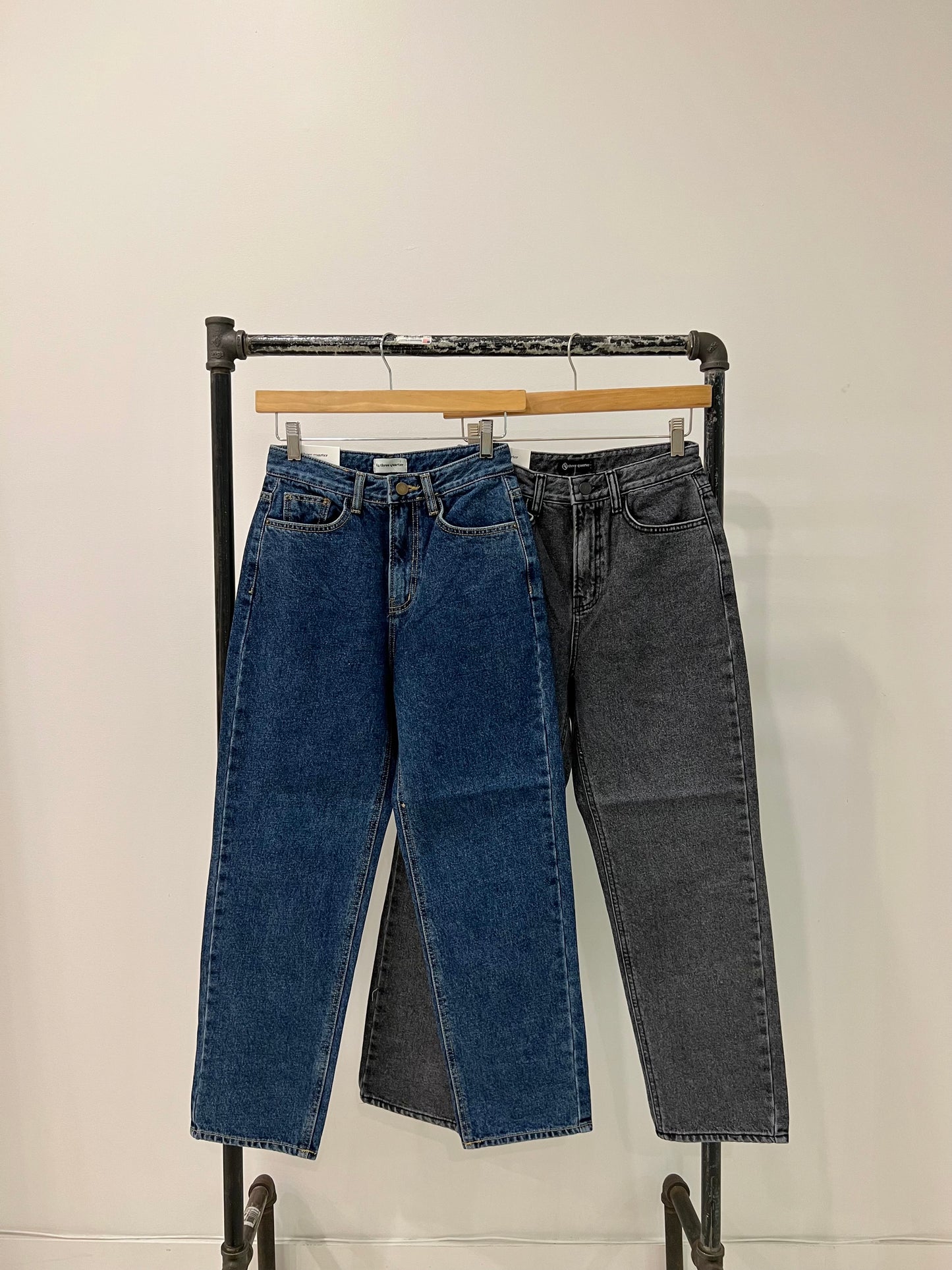EVELYN Tapered jeans